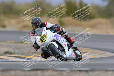 media/Jan-15-2023-SoCal Trackdays (Sun) [[c1237a034a]]/Turn 3 (1115am)/